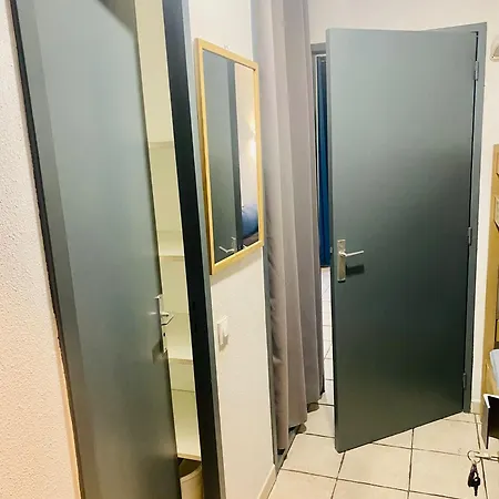 Graziella 301 Daire Juan-les-Pins